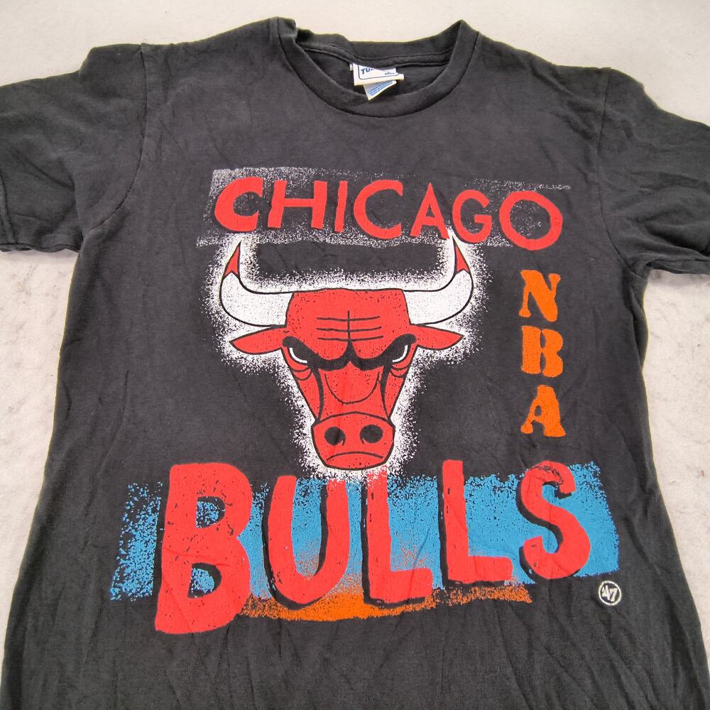 47 Chicago Bulls NBA Short Sleeve Basketball T Shirt Womens Size S Black